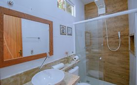 Aruana Suites com Cafe da manha,Piscina, Reserva Natural da Sapiranga 5km da Vila de Praia do Forte